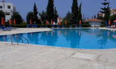 2 bedroom furnished apartment with swimming pool for sale in Yeroskipou