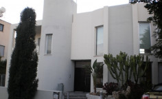 4 bedroom house with swimming pool for sale in Agia Fyla