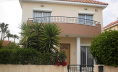 Luxury 3 bedroom house with swimming pool for sale in Germasogeia Tourist Area