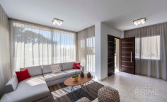 Spacious 3 bedrooms villa for sale in Mesogi