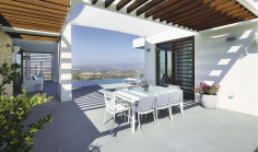 4 bedroom house with swimming pool for sale in Tsada