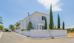 3 bedroom furnished house for sale in Agia Triada