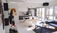 Apartment (penthouse) in Naafi, Limassol for sale 
