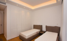 Luxury beach-front 3-bedroom apartment for rent 
