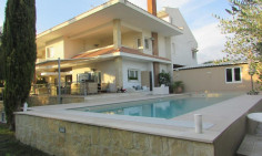 6 bedrooms villa for rent at Pyrgos, Limassol 