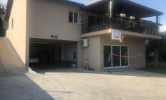 Large 4 bedroom villa in a nice area 