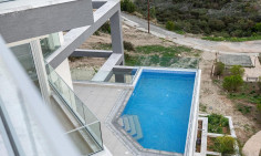 Newly finished, modern, 5 bedroom villa , Ayios Tychonas hills 