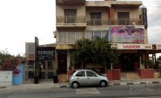 Commercial 630 m2 for sale in Zakaki