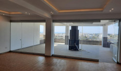 Large 3 bedroom penthouse for sale in Larnaca Centre
