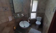 Luxury 5 bedroom house with swimming pool for sale in Aglantzia