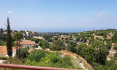 5 bedroom bungalow with swimming pool for sale in Kamares
