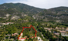 Residential field in Trimiklini, Limassol , Limassol