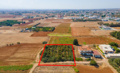 Spacious residential for sale in Kokkinotrimithia, Nicosia