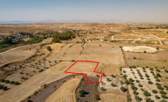 Agricultural field in Agia Varvara, Nicosia 