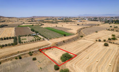Residential field in Episkopio, Nicosia , Nicosia