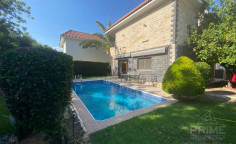 3 bedroom furnished villa with swimming pool to rent in Potamos tis Germasogeias