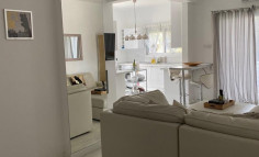2 bedroom apartment with swimming pool to rent in Agios Tychonas