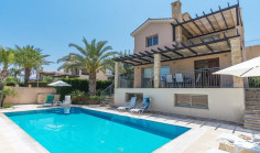 3 bedrooms furnished house with swimming pool for sale in Poli Crysochous