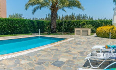 Large 3 bedroom furnished house with swimming pool for sale in Poli Crysochous