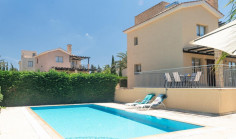 4 bedroom furnished house with swimming pool for sale in Poli Crysochous