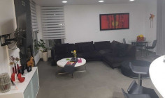 5 bedroom house with swimming pool for sale in Kokkinotrimithia