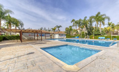 2 bedroom furnished apartment with swimming pool to rent in Mouttagiaka