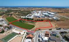 Shared field in Xylotymvou, Larnaka 