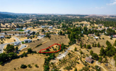 Residential 1688 m2 for sale in Lythrodontas, Nicosia