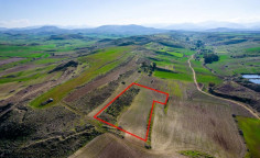 Field in orounta, Nicosia 
