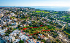 Shared residential field in Chloraka, Paphos , Paphos