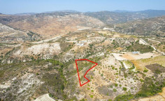 Agricultural 6875 m2 for sale in Dora