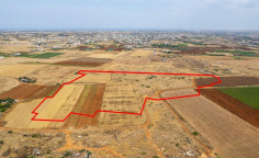 Shared agricultural field in Liopetri, Famagusta 