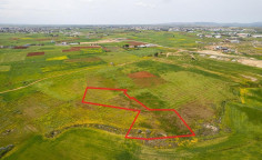 Agricultural 4340 m2 for sale in Palaiometocho