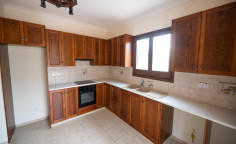 For sale, house, Paphos, Lysos, 6,355m&sup2;, &euro;170,000 