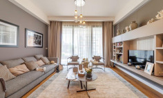 Large 2 bedroom apartment with swimming pool for sale in Germasogeia Tourist Area