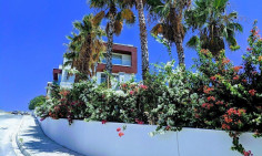 5 bedrooms house with swimming pool for sale in Germasogeia