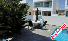 Large 3 bedroom furnished house with swimming pool to rent in Oroklini