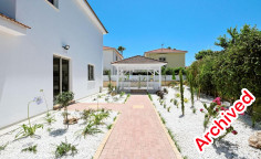 3 bedroom furnished villa to rent in Perivolia