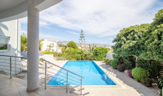 4 bedrooms house with swimming pool for sale in Peyia
