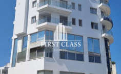 Office 150 m2 to rent in Acropolis