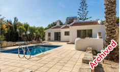 3 bedroom bungalow with swimming pool for sale in Kamares
