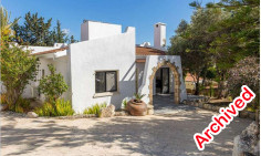 3 bedroom bungalow with swimming pool for sale in Kamares
