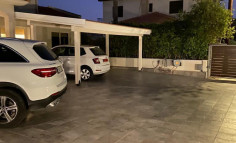 Spacious 4 bedroom house with swimming pool for sale in Germasogeia