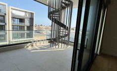 Beautiful 2 bedroom penthouse with swimming pool for sale in Tombs of the Kings
