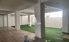 Shop 1090 m2 to rent in Strovolos