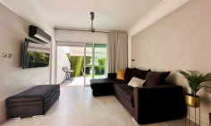 2 bedroom furnished apartment with swimming pool to rent in Agios Tychonas