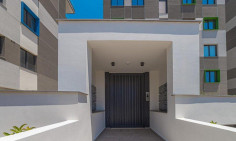 3 bedroom apartment with swimming pool to rent in Linopetra
