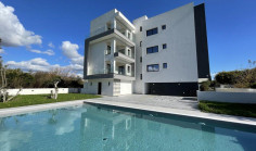 2 bedroom maisonette with swimming pool to rent in Germasogeia Tourist Area