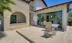 Spacious 3 bedroom furnished villa with swimming pool for sale in Agia Thekla