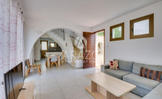 3 bedrooms furnished villa with swimming pool for sale in Agia Thekla